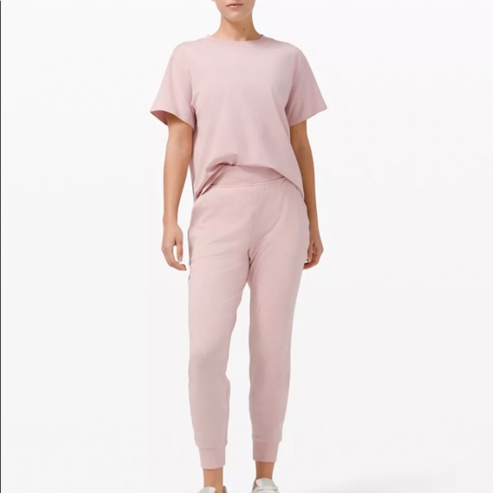 NWT Lululemon Women’s Sweat pants/ joggers